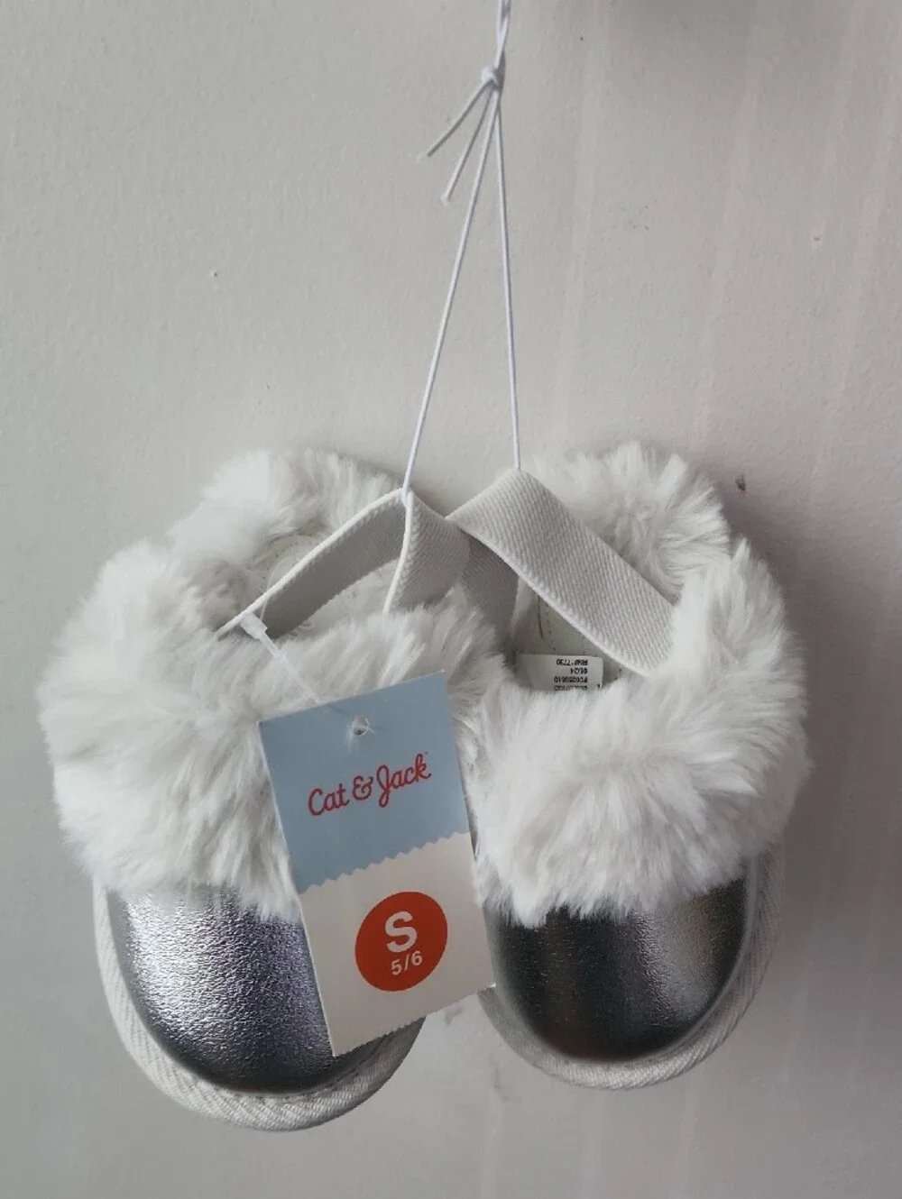 Cat & Jack Silver Metallic Slip-On Slippers with White Faux Fur Trim